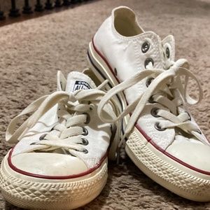 Women converse